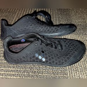 Vivo Barefoot Sneakers gym shoes